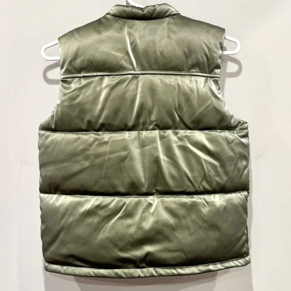 Forever 21 Shiny Green Puffer Vest Waterproof Pockets Kids Girl’s Size 14 NWT - Picture 3 of 9